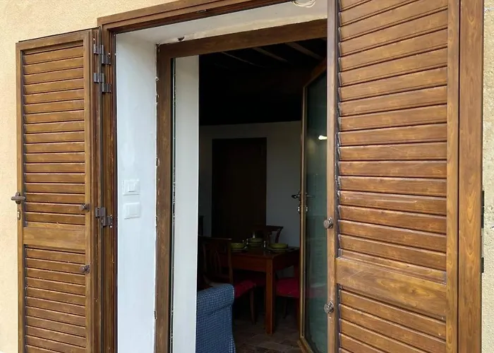 Vecchio Ciliegio - Casale Toscano Tra Firenze E Siena Апартаменты *